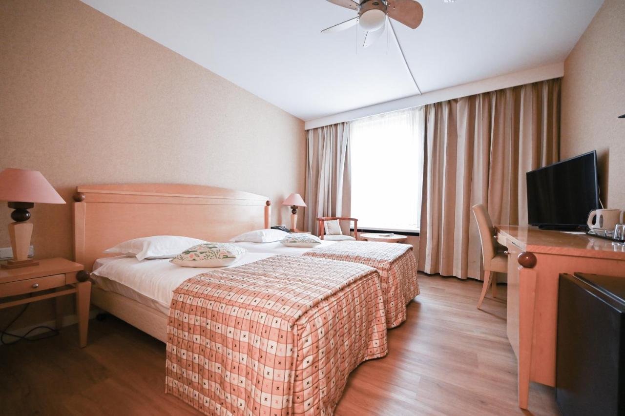 Logis Saint-Nicolas & Spa Ремиш Екстериор снимка